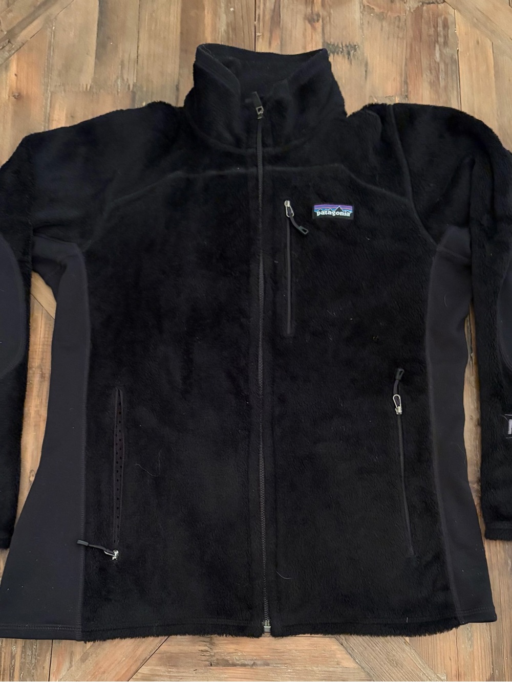 Patagonia Black Women's Full-Zip Teddy Fleece Jacket